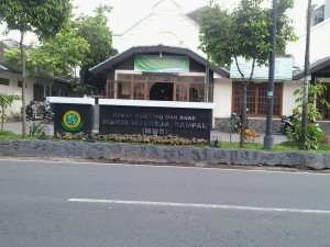 Rumah Sakit Ibu dan Anak Mardi Waloeja Rampal Jl.WR. Supratman Malang